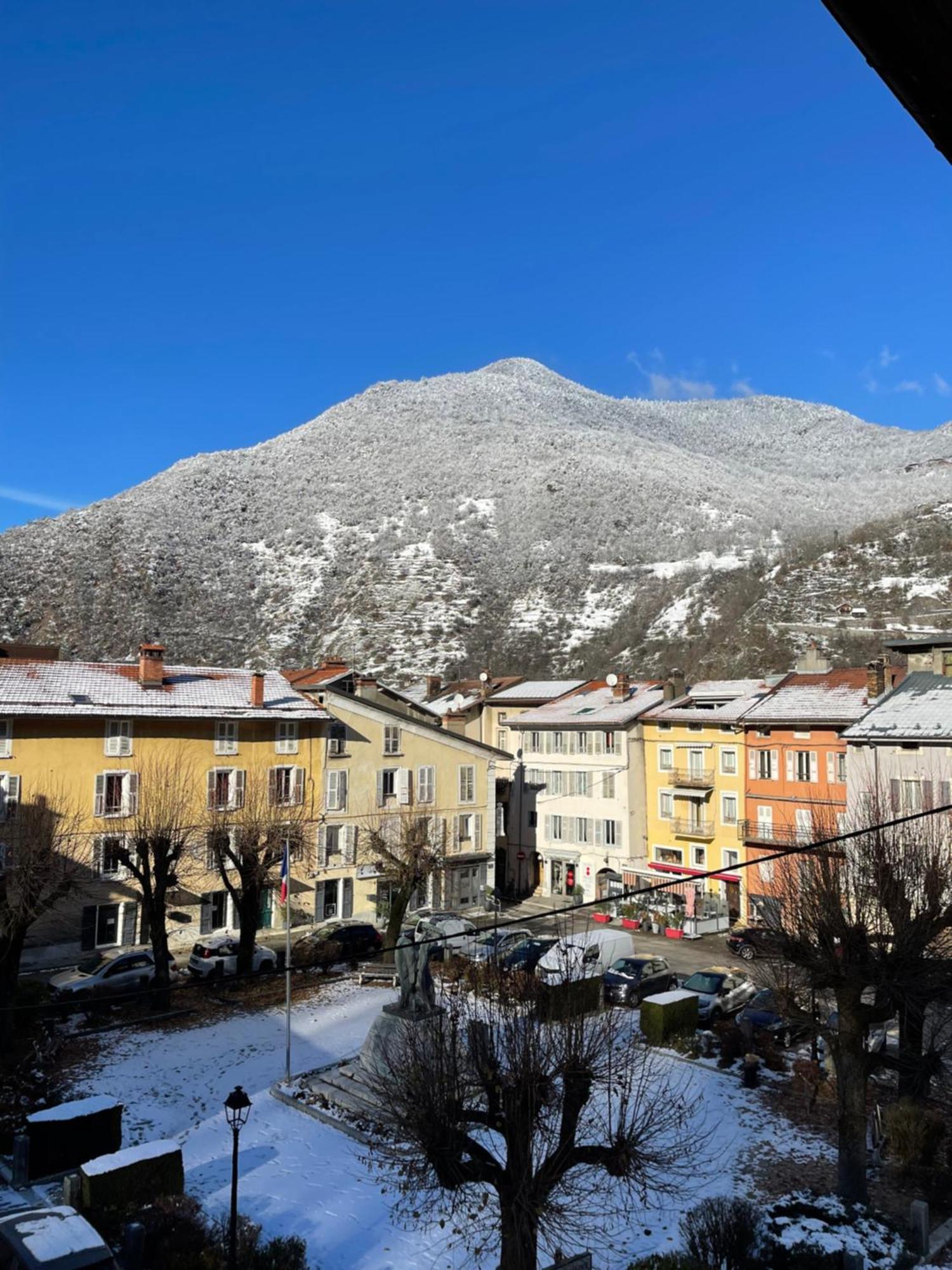 La Montagnette L Oursson Chambre Maison En Travaux De 10H A 17H Moutiers  Eksteriør billede